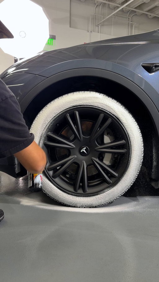 Did you know that Hot Shine Tire Foam not only adds amazing shine, but it also lightly cleans the tire and allows you to simply spray and walk away? 

#meguiars #tireshine #tiredressing #ReflectYourPassion 