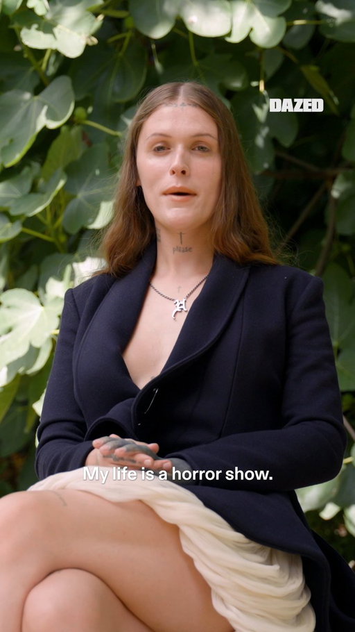 What makes Ethel Cain tick? 🖤

From her favourite horror films and love of Zelda to her fascination with Tolkien and connection to live oaks, we get up close and personal with Ethel Cain in our latest episode of dA-Zed Guide to Being: https://www.youtube.com/watch?v=XG0P1MSEHQg&amp 
