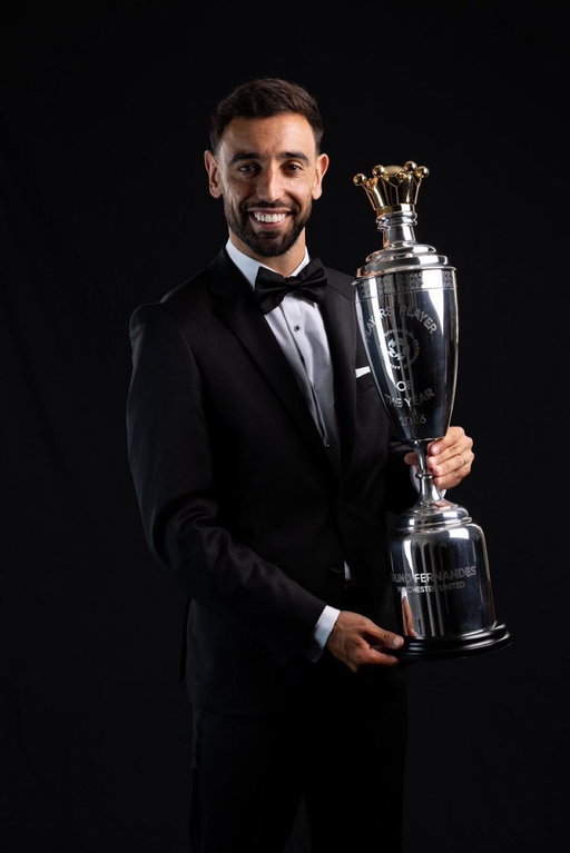 🏆 OFFICIAL: Bruno Fernandes is the 2025/26 PFA Players' Player of the Year!

Deserved is an understatement! 🔥