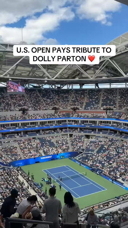 Dolly Parton's "Jolene" was played at Arthur Ashe Stadium today in honour of the legendary musician.

(via: @nazzobetweeting) 