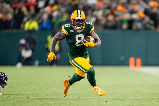 The Packers have been preparing for the scenario of Josh Jacobs being suspended, per GM Brian Gutekunst.

“Just to cover all their bases in case that happens.”

(@mattschneidman) 