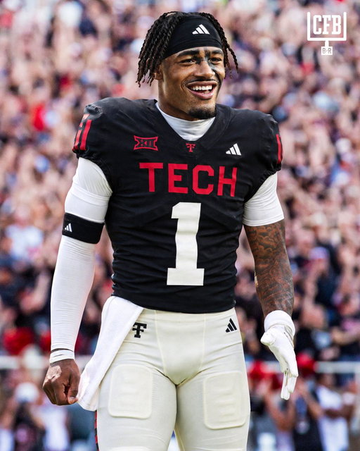 Breaking: Tommy Castellanos has committed to Texas Tech for his fifth year, per @PeteThamel 🚨

Did the Red Raiders just land their QB1? 🍿 