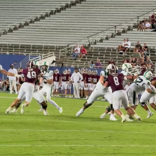 DEZ BRYANT JR.😳

The son of the legendary Cowboys WR made a play that took Southlake Carroll (TX) down to the one-yard line.

(via @swaggarly) 

https://www.on3.com/high-school/news/2028-dez-bryant-jr-comes-inches-away-from-scoring-in-southlake-carrolls-comeback-win/ 