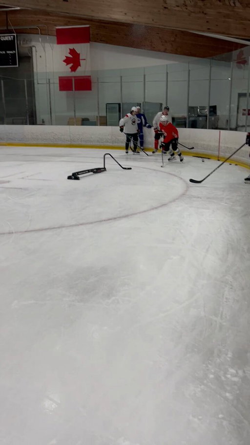 Jack Hughes is getting ready to make some noise during the 2026-27 season! 💪

(🎥: IG/power_edge_pro) 