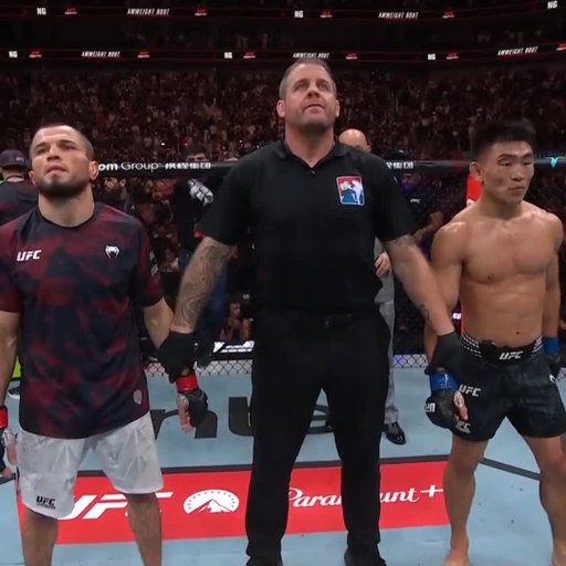 🚨 Song Yadong se queda con la victoria en casa por la vía del nocaut 🚨

#UFCShanghai | Ver en vivo por @PPlusDeportes 