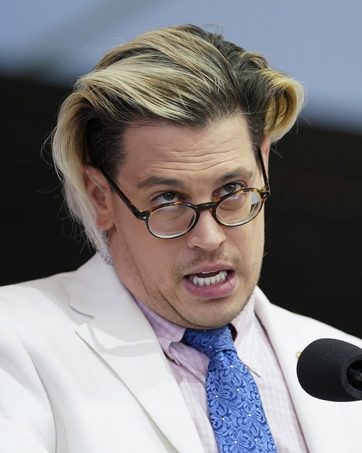 U.S. immigration officials arrested British far-right commentator Milo Yiannopoulos this week in New Orleans, according to the Department of Homeland Security. MORE: https://t.co/BQBqpfCPgH 