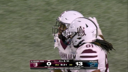 How'd he keep his feet in 😮

Immaculate toe-tap TD! 