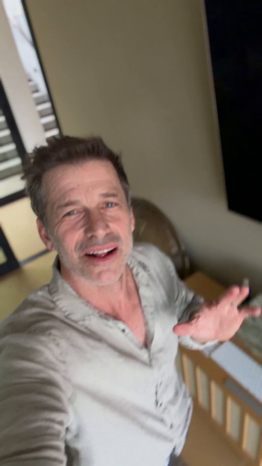 @ZackSnyder A message from @ZackSnyder 📸 