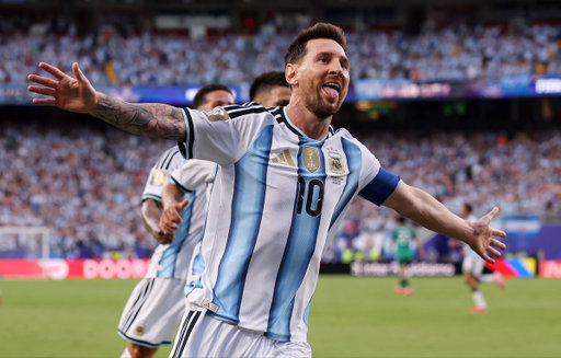 The end of an era. 🇦🇷💙

Lionel Messi has announced his retirement from the Argentina national team after an unforgettable run that included World Cup and Copa América glory.

One of the greatest international careers ever. 🐐

📸 Getty 