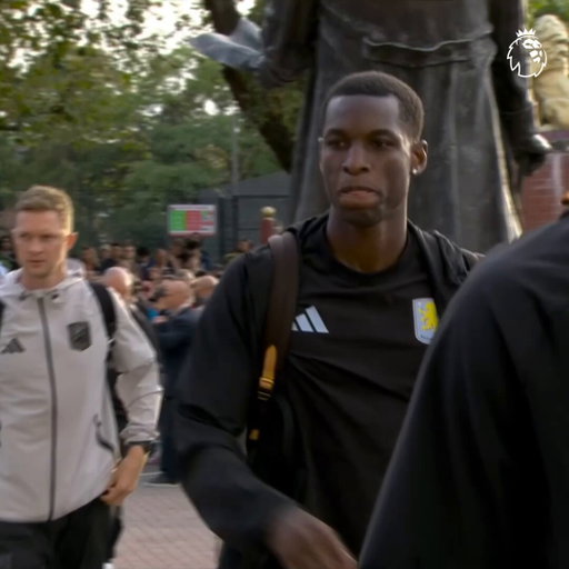 Nicolas Jackson makes his @AstonVilla debut after his move from Chelsea last week 🟣

Keep up to date with all the news from the transfer window ahead of Deadline Day TOMORROW ➡️ https://t.co/0T71EyLZjt 