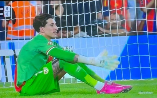 🚨Rayo Vallecano’s keeper after Lamine Yamal’s second goal of the match  