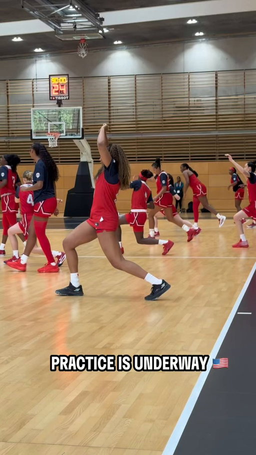 Practice makes perfect 🙌

The #USABWNT hits the hardwood for the first time as a team! 