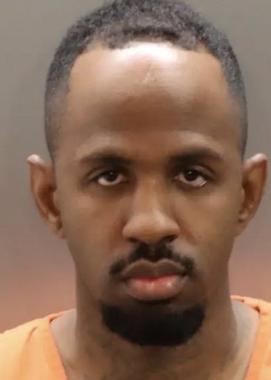 🚨BREAKING: Fake NFL WR Daejon Love's mugshot has been released. 

— @TMZ 
