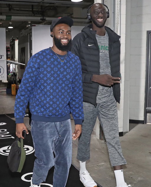 The 76ers just had one of the greatest offseason’s ever:

LeBron James
Jaylen Brown
Dean Wade
Anfernee Simons
Kentavious Caldwell-Pope
Labaron Philon Jr.
Ariel Hukporti
Tacko Fall

Philly now has the THIRD best odds to win it all this season on Polymarket. Beware. 