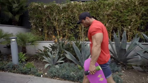 Calum Von Moger shows off Skateboarding skills. Watch Generation Iron 2 on https://www.patreon.com/GenerationIron/posts/generation-iron-141463717?collection=1626834 