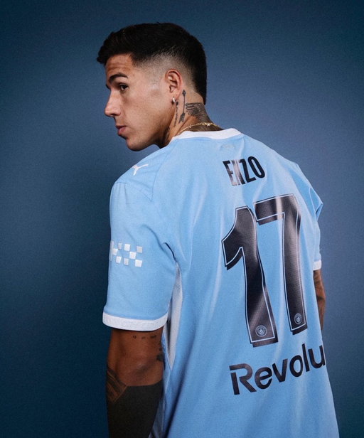 🚨 BREAKING! 🤯

Enzo Fernández: “I always dreamed to be in a club as big as Manchester City.” 😳

“This is a dream move for me. I’m really happy.” 🦈 