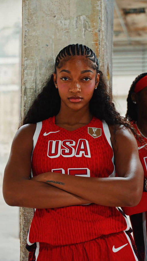 The @usabasketball Women’s National Team is ready to compete in the FIBA Women’s World Cup 🔥

(Via @FIBAWWC)  