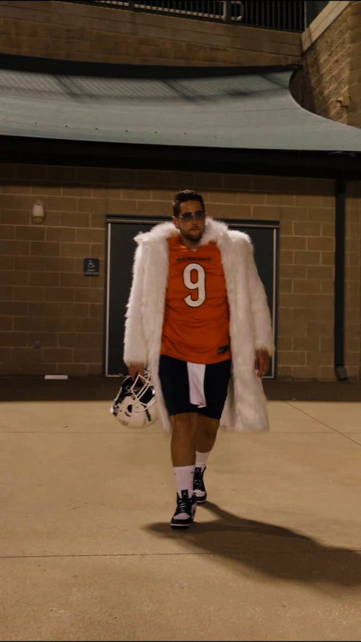LADIES AND GENTLEMEN…

THE 2026 NFL GOAT WHALE. 🐐🐳

STRAP IN FOR THE CINEMA. 🍿🎥 