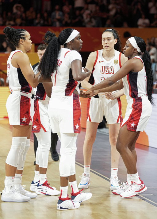 🚨Team USA begins its title defense campaign in the FIBA Women’s Cup vs China. 

Team USA starters:

- Chelsea Gray
- Jackie Young
- Kahleah Copper
- Breanna Stewart
- Napheesa Collier 