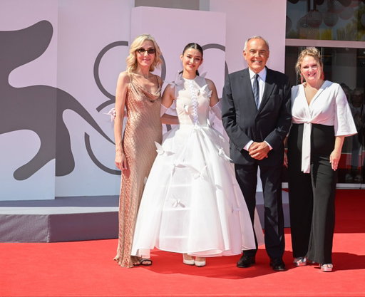 It’s the 83rd Venice International Film Festival 🎬 For the second year in a row, we will award the Golden Globes Impact Prize for Documentary presented by Artemis Rising Foundation and with support from Think-Film Impact Production. 

The recipient of this year’s prize will be selected by a jury including @lizasoberano, and announced on September 12. 

📸 Earl E. Gibson III