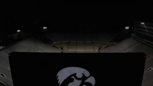‘Twas the night before kickoff… 😏

Sleep well, Hawkeyes. 