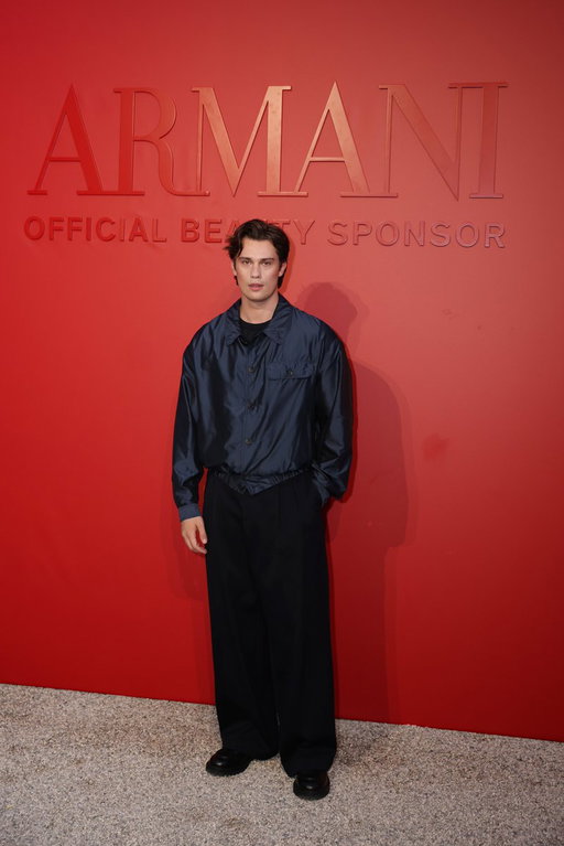 Venice is serving a fullll course meal with J Balvin and Nicholas Galitzine 😮‍💨

📍 Armani Beauty Dinner at the 83rd Venice International Film Festival 