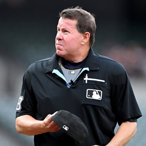 MLB told Doug Eddings that he "acted inappropriately" by telling rookie reliever Hancel Rincon to straighten his cap

(via @Ken_Rosenthal) 