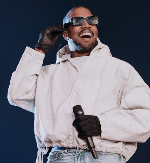 Kanye West reunites with Kim Kardashian, Travis Scott, and Kid Cudi during Chicago concert

18% chance he performs at MSG this year 