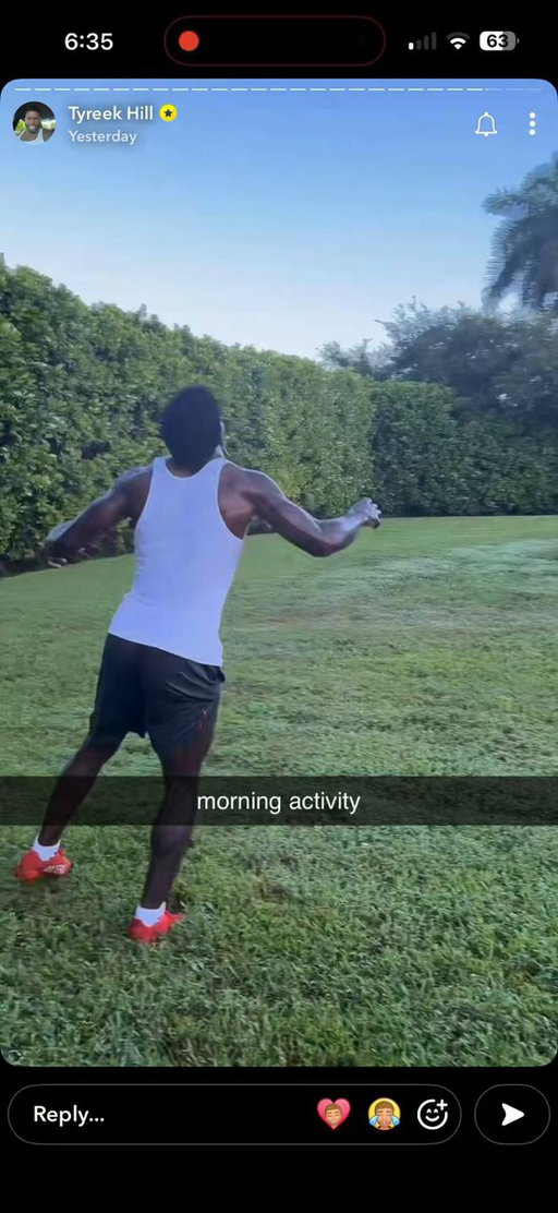 Wait why does Tyreek look really explosive still⁉️

BRETT VEACH IF YOU DONT BRING HIM HOME NOW 