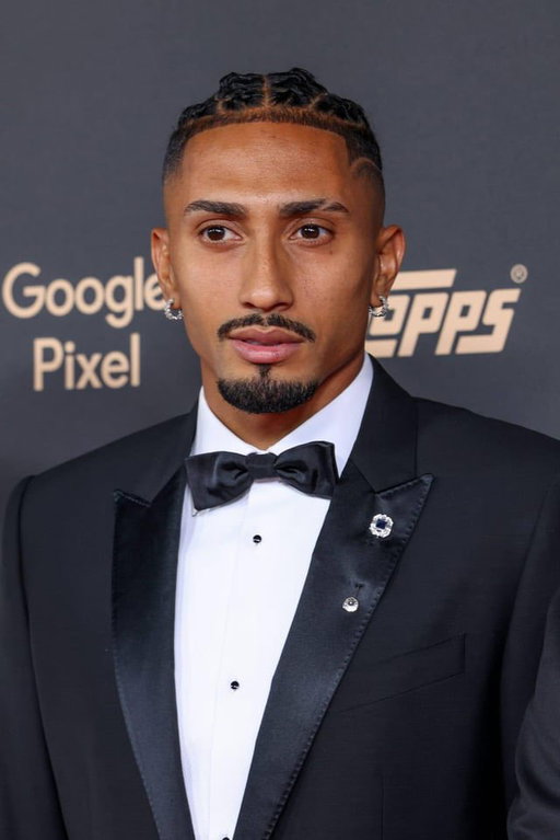 🚨 BREAKING! 🤯

Raphinha has NOT been nominated for the 2026 Ballon d’Or. 🇧🇷

ℹ️ @SamC_reports 
