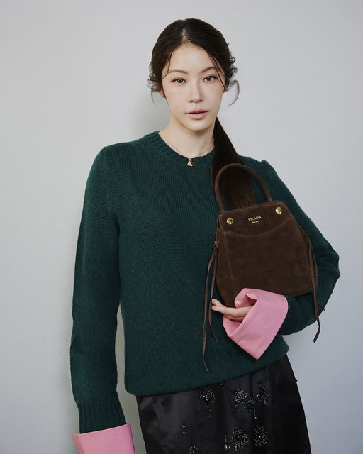 Prada is pleased to announce Namtan Tipnaree as Prada’s brand ambassador.

#PradaPeople #Prada #NamtanTipnaree 