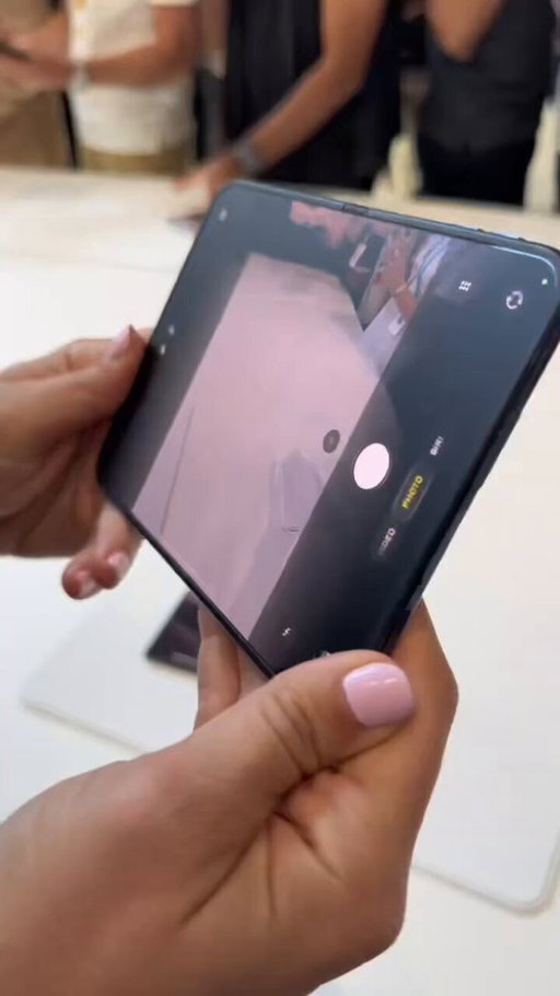 Cameras on iPhone Duo!! 