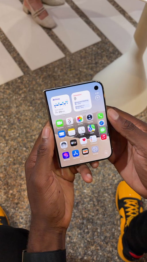 This iPhone duo animation 