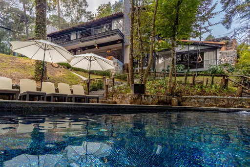 El plan: Valle de Bravo, piscina y que nadie pregunte qué sigue. 💦🌿 