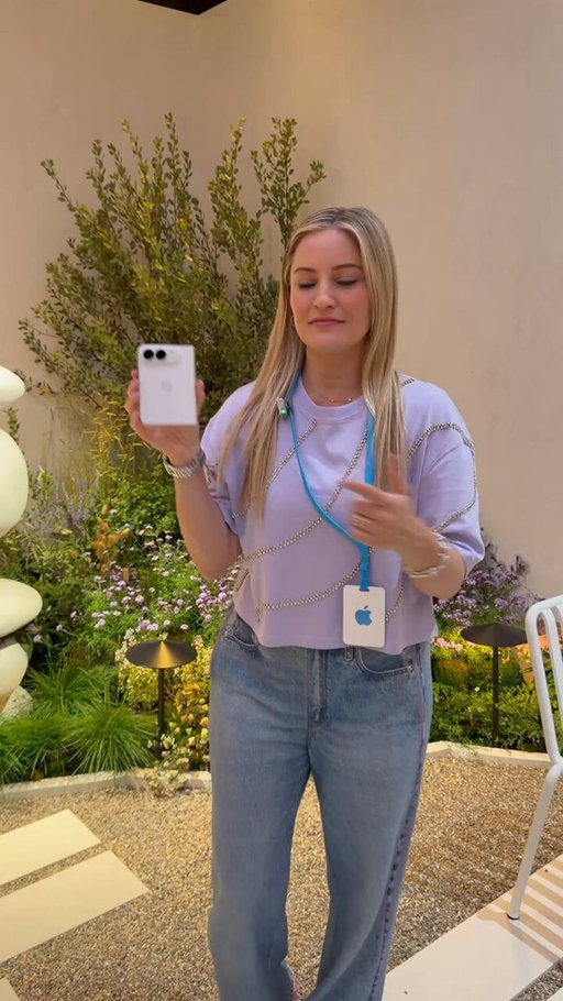Hands on with iPhone Duo! 