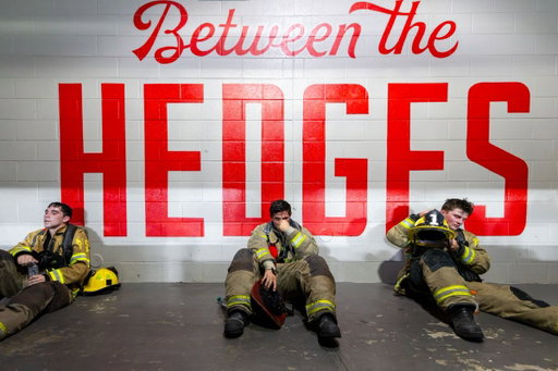 This morning, more than 130 students and 80 first responders climbed the stairs in Sanford Stadium to pay tribute to those who climbed 110 stories in the World Trade Center 25 years ago today. 🇺🇸 