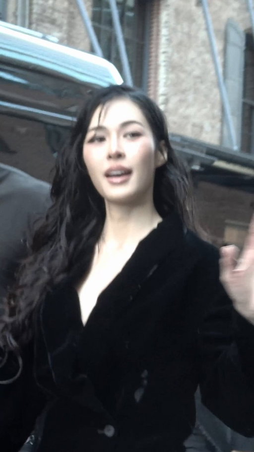 Ling Ling Kwong makes her entrance.

seen at the Calvin Klein Collection Spring 2027 runway show by Veronica Leoni.

Terminal Warehouse, New York City. 