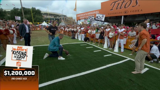 CONNOR FOR 1.2 MILLION DOLLARS 💰💰

ABSOLUTELY STROKED

MIGHT BE THE BEST KICK WE'VE EVER HAD

#CollegeGameDay 
