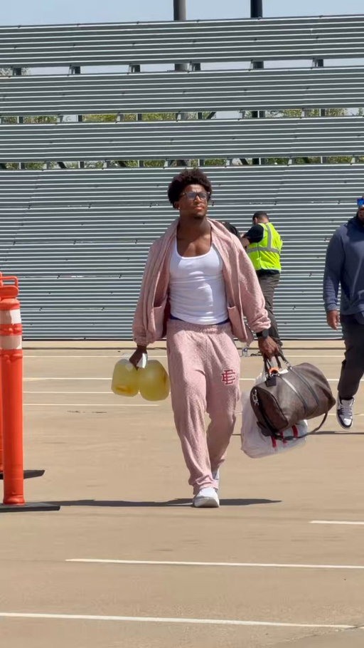 caleb coming through 👉

#DALvsNYG | @calebdowns 