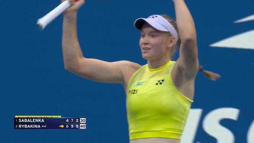 TOP OF THE WORLD 🌎

Elena Rybakina defeats Sabalenka 6-4, 5-7, 6-2 to claim her first US Open title! 