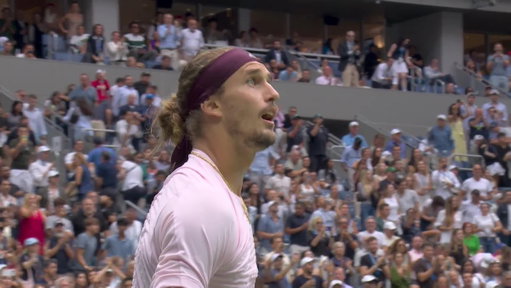 HE DIDN'T REALIZE HE'D WON 🏆

Alexander Zverev exorcises his 2020 demons and defeats Shelton 6-3, 7-6, 5-7, 6-2 to win his first US Open title! 