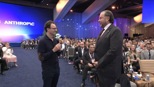 Live: @DarioAmodei x @Benioff

The @AnthropicAI co-founder &amp; CEO joins us at @Dreamforce for a conversation worth hearing ☁️ 