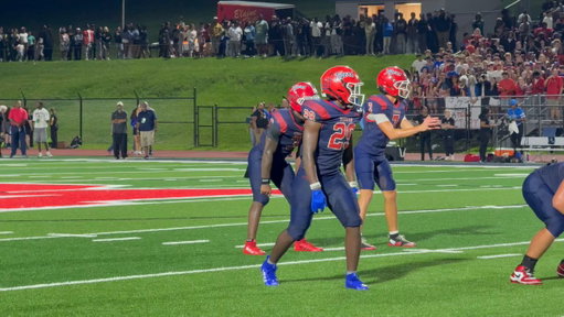 This was nearly a ridiculous touchdown from @KemonJones9 👀 