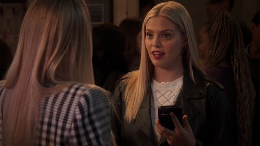 flirting with your doppelganger is a sapphic rite of passage 