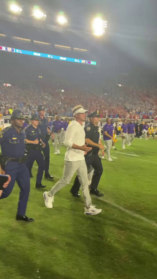 Lane Kiffin exits Oxford.

LSU loses on the road in Kiffin's return. 