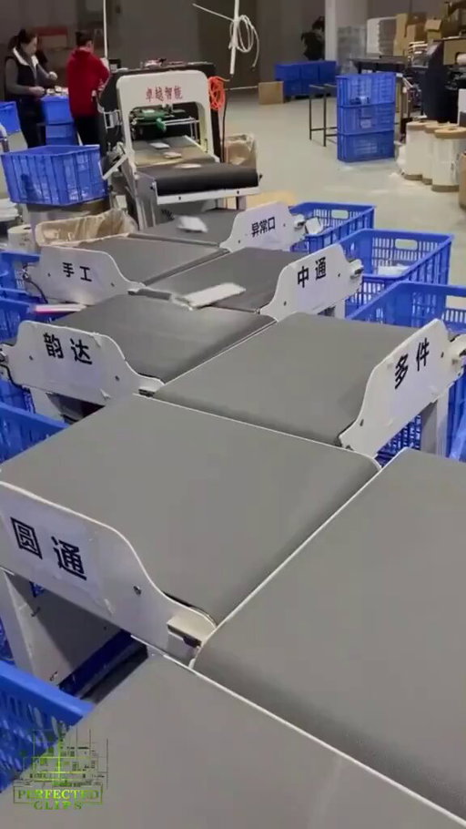 China's #AI-Powered #Logistics Factory Runs with Almost No Human Workers
by @Natie2Natie
 
#Robotics #ArtificialIntelligence #Innovation #Technology 