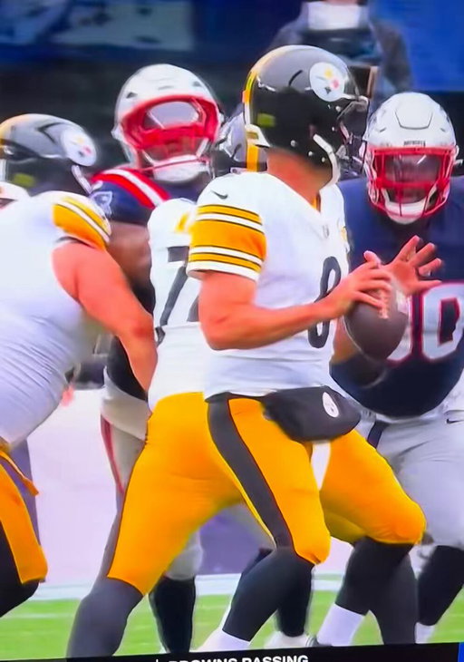 Aaron Rodgers just got destroyed 😭 