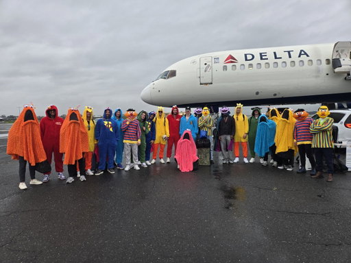 Can you tell us how to get to Sesame Street? 😂

Thanks to @sesamestreet for sending the costumes! 
