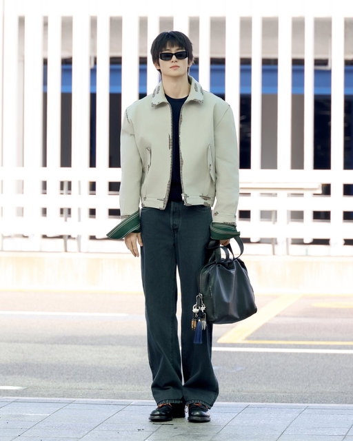 Prada Ambassador Jaehyun is off to Milan in a full Prada look to attend the Prada SS27 Womenswear Fashion Show.

#PradaSS27 #PradaPeople #Prada #Jaehyun 