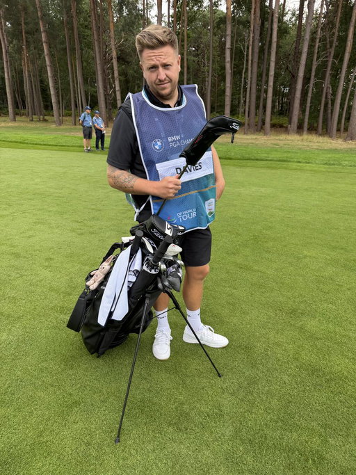 Anyone need a caddy? 🏌️‍♂️ 
£30 an hour and I’m all yours! 